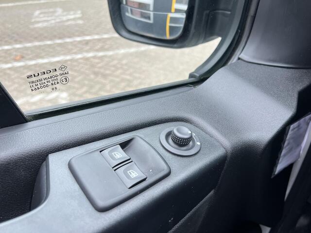 Renault TRAFIC 2.0 dCi 120 T29 L2H1 Comfort | Trekhaak | Navigatie | Cruise Control | LED | DAB | Airco