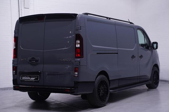 Renault TRAFIC 2.0 DCi 150 pk Black Edition L2H1 Camera, 19" LMV Spoiler V+A, Grille Hoogglans Zwart, Treeplanken, 3-Zits