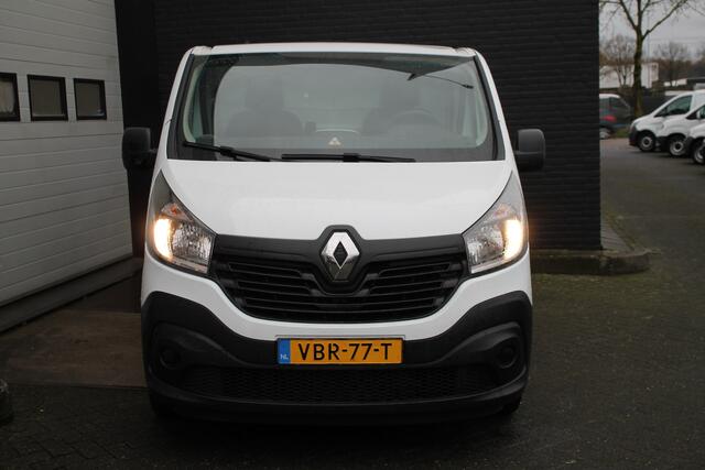 Renault TRAFIC 1.6 dCi 125PK EURO 6 - Airco - Navi - Cruise - ¤ 12.499,- Excl.