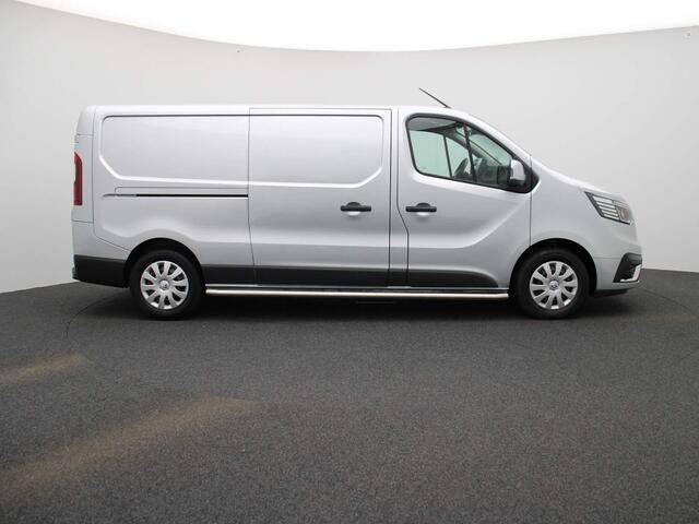 Renault TRAFIC 2.0 dCi 130 T30 L2H1 Work Edition | Navigatie | Parkeersensoren | Lat om lat | Vloer en Wand bekleding | Climate Control | Cruise Control |