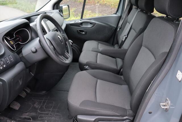 Renault TRAFIC Passenger 2.0 dCi 120 L1H1 | 9 PERS | AIRCO | PDC ACHTER | CRUISE | TREKHAAK |
