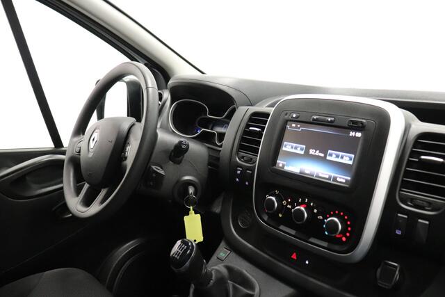 Renault TRAFIC 2.0 dCi 120PK L2 EURO 6 - Airco - Cruise - PDC - ¤ 14.950,- Excl.