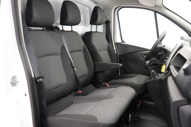 Renault TRAFIC 2.0 dCi 120PK L2 EURO 6 - Airco - Cruise - PDC - ¤ 14.950,- Excl.