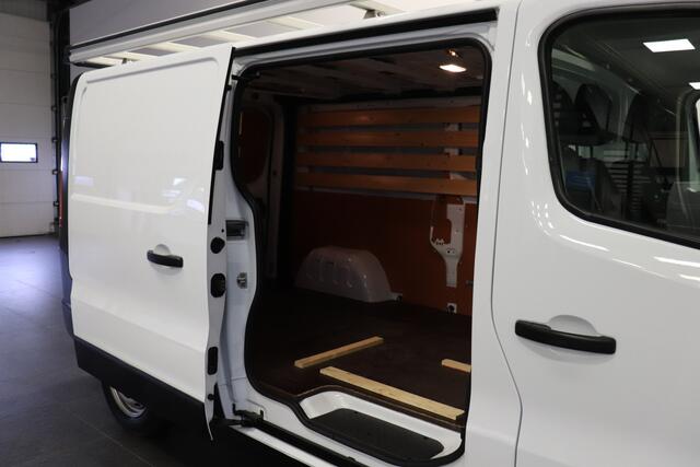 Renault TRAFIC 2.0 dCi 120PK L2 EURO 6 - Airco - Cruise - PDC - ¤ 14.950,- Excl.