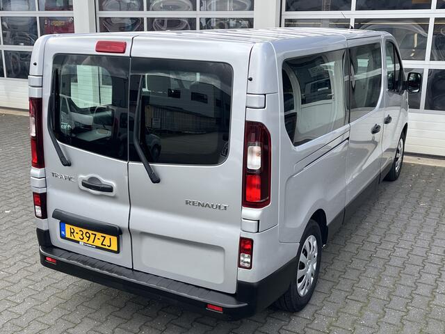 Renault TRAFIC Passenger 1.6 dCi Grand Expression Energy BTW / BPM vrij marge Lengte 2 Airco Cruise control Navigatie PDC 2e eigenaar Combi Kombi Passenger Groepsvervoer Taxi Personenbus