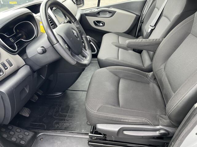 Renault TRAFIC Passenger 1.6 dCi Grand Expression Energy BTW / BPM vrij marge Lengte 2 Airco Cruise control Navigatie PDC 2e eigenaar Combi Kombi Passenger Groepsvervoer Taxi Personenbus