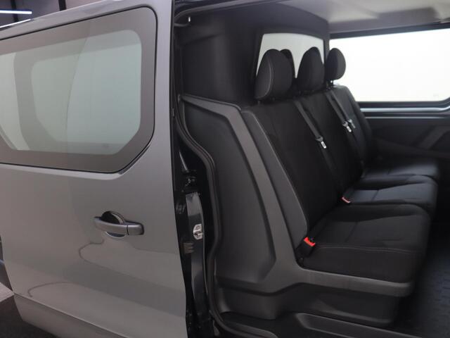 Renault TRAFIC 2.0 dCi 130 T29 L2H1 DC Work Edition Navigatie / Airco / Cruise Control / Apple Carplay & Android Auto / Betimmering Cabine / TREKHAAK