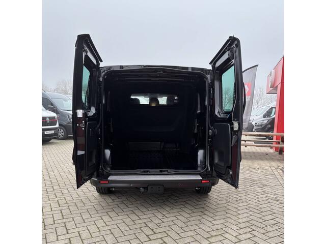 Renault TRAFIC Exclusive T30 2.0 dCi 150 PK L2H1 Dubbele cabine 17 inch velgen, Trekhaak, Apple Carplay