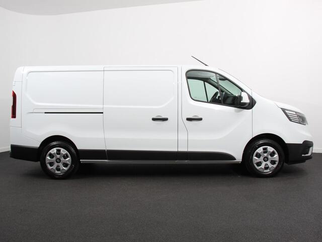 Renault TRAFIC 2.0 Blue dCi 130 T30 L2H1 Advance Demo ! | Navigatie | Airco | Lichtmetalen velgen | Betimmering | Trekhaak | Parkeer sensoren | Dab