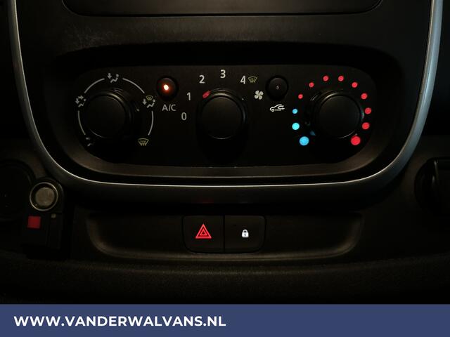 Renault TRAFIC 1.6 dCi **BPM VRIJ voor de Ondernemer** L1H1 Euro6 Airco | Navigatie | Cruisecontrol | Trekhaak Parkeersensoren, Bijrijdersbank