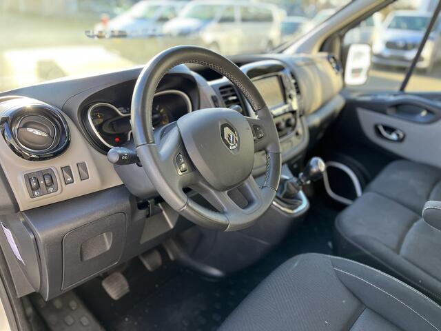 Renault TRAFIC Passenger 1.6 dCi Grand Expression Energy BTW/ BPM vrij marge Airco Cruise control Navigatie PDC 9 persoons geen btw 1e eigenaar Combi Kombi 9 persoons Passenger Groepsvervoer 1e eigenaar Taxi Personenbus