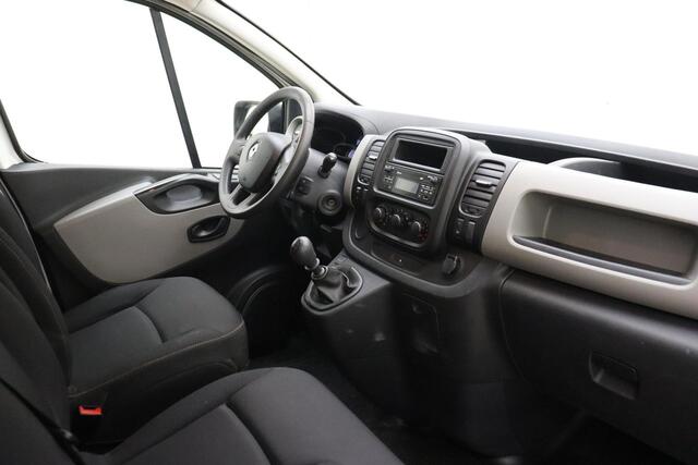 Renault TRAFIC 1.6 dCi 95pk T27 L1H1 Comfort | 3 Zitplaatsen | Airco | Bluetooth | Cruise Control | Parkeersensoren | Trekhaak