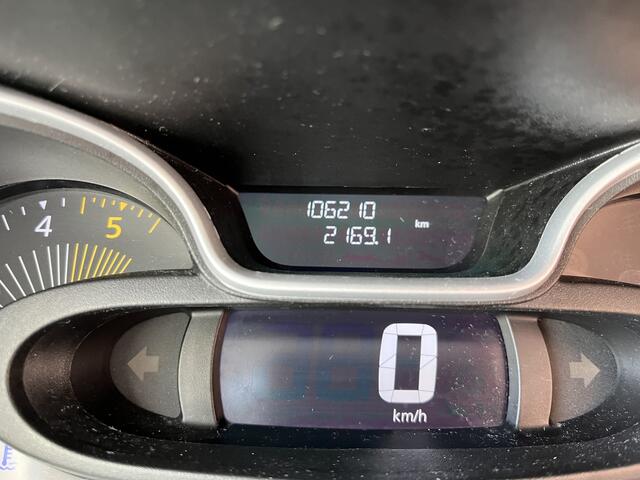 Renault TRAFIC Passenger 1.6 dCi Grand Expression Energy BTW / BPM vrij marge Lengte 2 Airco Cruise control Navigatie PDC 2e eigenaar Combi Kombi Passenger Groepsvervoer Taxi Personenbus L2 H1 Euro 6