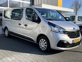 renault-trafic-passenger-9-persoons