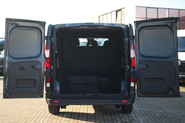 Renault TRAFIC 2.0dCi 150pk T30 L2H1 DC | 6-Zits | Carplay/Android | Camera | Lease 627,- p/m