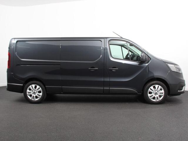 Renault TRAFIC 2.0 Blue dCi 110 T30 L2H1 Advance | DEMO! | Navigatie | bluetooth | DAB | Camera | Airco | Trekhaak | Houten bekleding | Lichtmetalen velgen