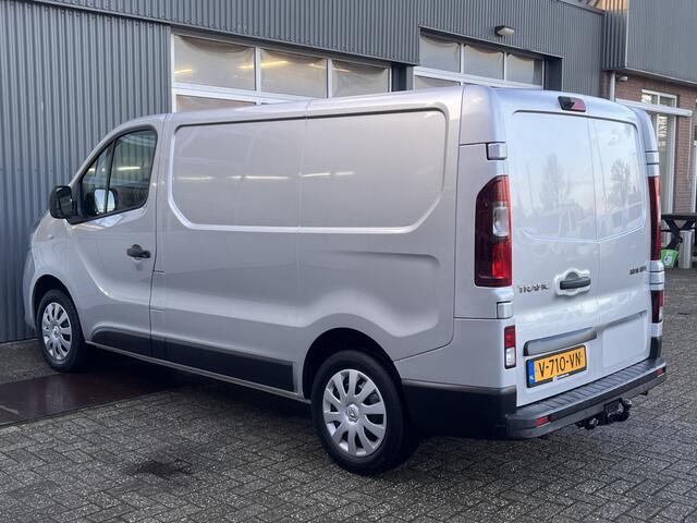 Renault TRAFIC 1.6 dCi 126pk L1H1 Airco Climate controle Trekhaak 2000kg Kastinrichting Navigatie Camera 3 persoons Euro 6
