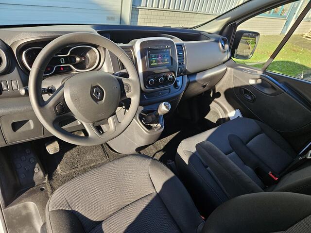 Renault TRAFIC 2.0 dCi 145 T29 L2H1 Comfort / 1e Eigenaar / Dealer Onderhouden / Navigatie / Android Auto / Achteruitrijcamera / betimmering wand lat / dakdragers / All Season Banden / Cruise Control / Airco / PDC