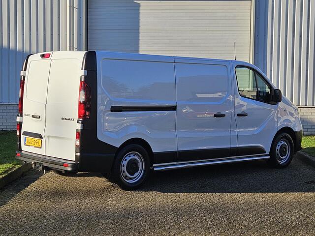 Renault TRAFIC 2.0 dCi 145 T29 L2H1 Comfort / 1e Eigenaar / Dealer Onderhouden / Navigatie / Android Auto / Achteruitrijcamera / betimmering wand lat / dakdragers / All Season Banden / Cruise Control / Airco / PDC