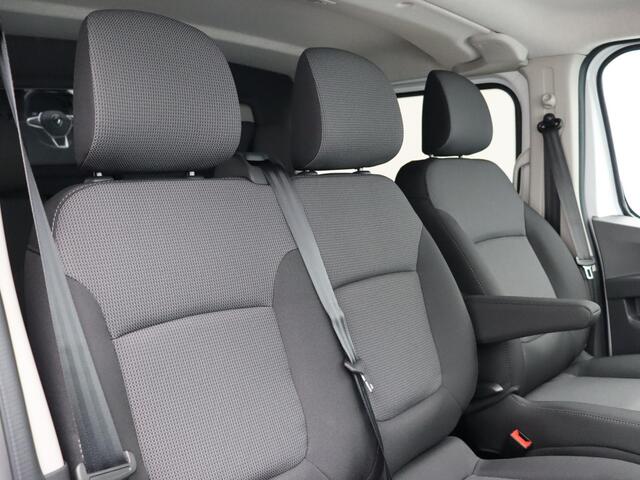 Renault TRAFIC 2.0 dCi 150pk T30 L2H1 Work Edition | Dubbel cabine | Bumpers in kleur | 17" LMV |