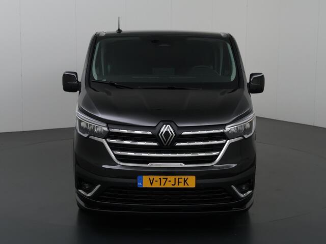 Renault TRAFIC 2.0 dCi 170PK | L2H1 | DC | Anniversary | Automaat | Schuifdeur L+R | Climate Control | Spoilerpakket | 17" LM Velgen | Treeplanken | NIEUW |