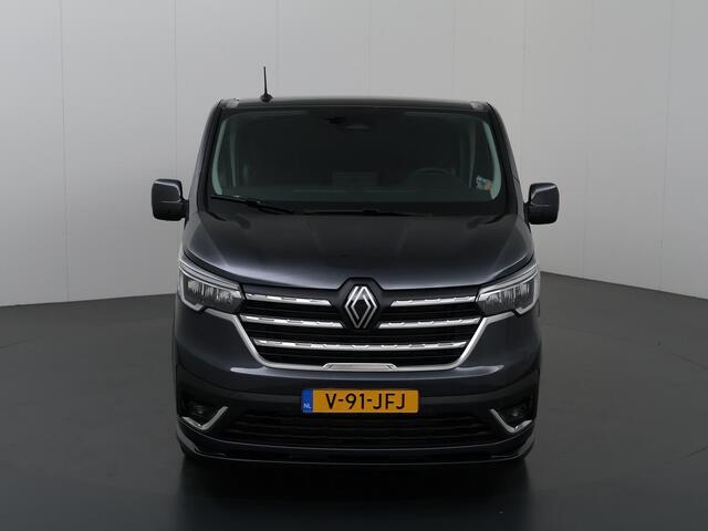Renault TRAFIC 2.0 dCi 170PK | L2H1 | DC | Anniversary | Automaat | Schuifdeur L+R | Climate Control | Spoilerpakket | 17" LM Velgen | Treeplanken | NIEUW |