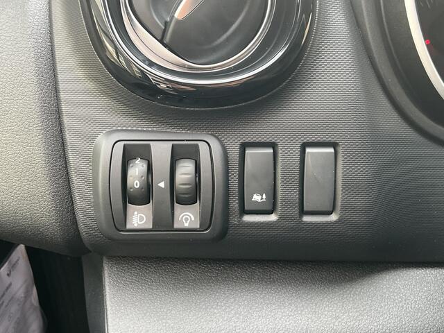 Renault TRAFIC 2.0 dCi 145 T29 L2H1 Luxe | Trekhaak | Achteruitrijcamera | Climate Control | Navigatie | DAB | LED | Cruise Control |