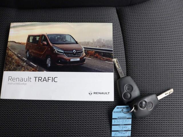 Renault TRAFIC 2.0 dCi 120 T29 L2H1 Work Edition | Laadruimtebetimmering | Trekhaak | Sidebars | Achteruitrijcamera |