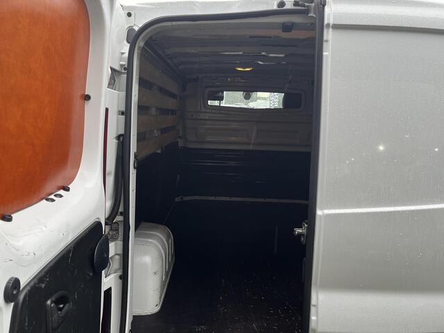 Renault TRAFIC 2.0 dCi 145 T29 L2H1 Luxe CRUISE CONTROL / TREKHAAK / PARKEERSENSOREN / NAVI / AUTOMAAT / DEALER ONDERHOUDEN!!