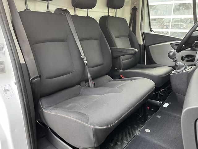 Renault TRAFIC 1.6 dCi 126 PK L1H1 BPM vrij Airco Cruise Controle 3 persoons Trekhaak 2500kg Euro 6 Dealer onderhouden 1e eigenaar