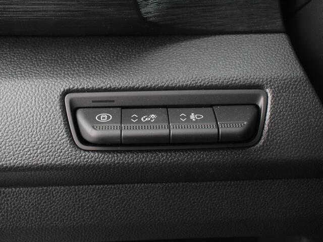 Renault TRAFIC 2.0 Blue dC1 150 EDC T30 L2H1 Advance Automaat Navigatie Airco Trekhaak Camera Parkeersensoren