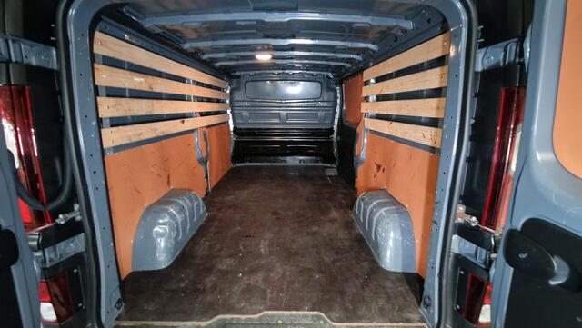 Renault TRAFIC 2.0 dCi 130 T30 L2H1 Work Edition | Trekhaak | Navigatie