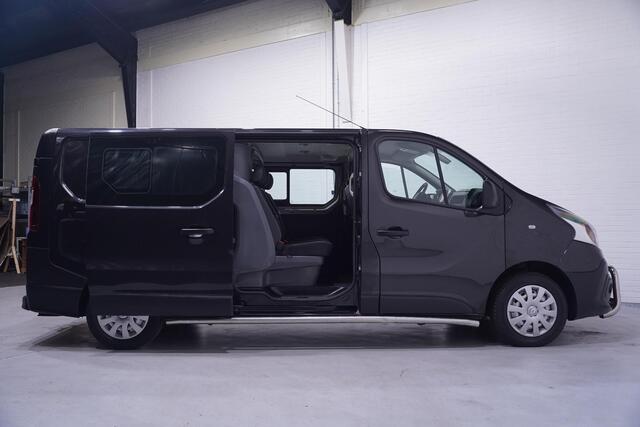 Renault TRAFIC 1.6 dCi 120 pk L2 Dubbel Cabine 2x Schuifdeur Airco, Navi, Trekhaak, Bull en Sidebars, 6-Zits