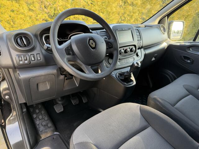 Renault TRAFIC 2.0 DCI 120 PK / L2H1 / 1e EIG. / AIRCO / CRUISE / TREKHAAK / LED / DAB / 3-ZITS