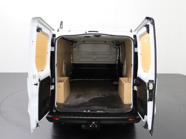 Renault TRAFIC 2.0DCi 170PK Automaat Lang | Airco | Cruise | 3-Persoons | Trekhaak | Betimmering