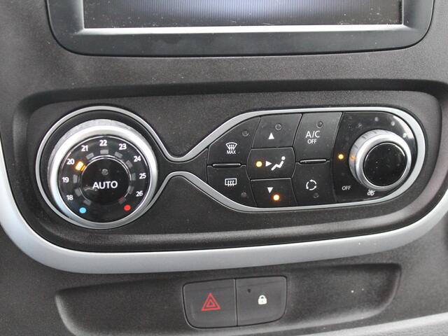 Renault TRAFIC 2.0 dCi 120 T29 L2H1 Comfort / Trekhaak / Navigatie + Apple Carplay/Android Auto / Climate Control / Cruise Control / Achteruitrijcamera /