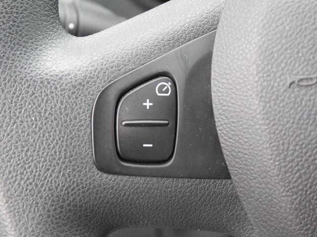 Renault TRAFIC 2.0 dCi 120 T29 L2H1 Comfort / Trekhaak / Navigatie + Apple Carplay/Android Auto / Climate Control / Cruise Control / Achteruitrijcamera /