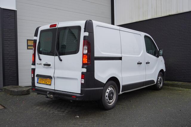 Renault TRAFIC 2.0 dCi 120PK EURO 6 - Airco - Navi - Cruise - ¤ 13.950,- Excl.