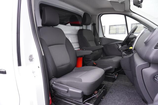 Renault TRAFIC 2.0 dCi 120PK EURO 6 - Airco - Navi - Cruise - ¤ 13.950,- Excl.