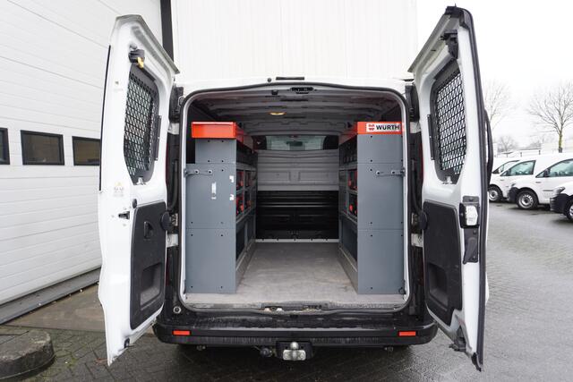 Renault TRAFIC 2.0 dCi 120PK EURO 6 - Airco - Cruise - Trekhaak - ¤ 13.900,- Excl.