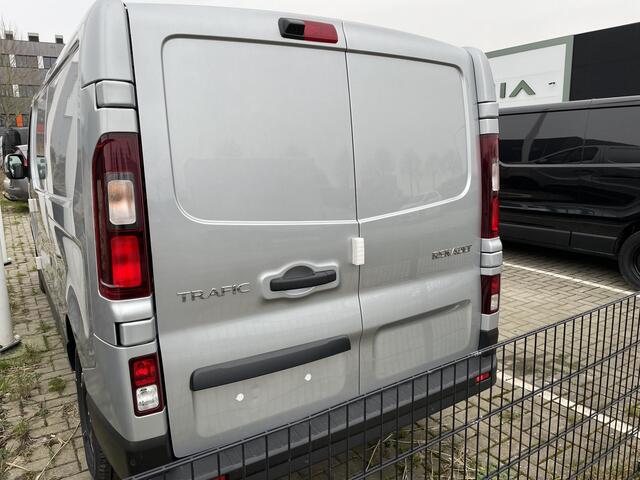 Renault TRAFIC 2.0 Blue dC1 150 EDC T30 L2H1 Extra / Rijklaar ¤ 33.122,- Excl. BTW /