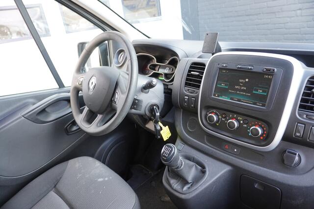 Renault TRAFIC 2.0 dCi 120PK EURO 6 - Airco - Navi - Cruise - ¤13.900,- Excl.