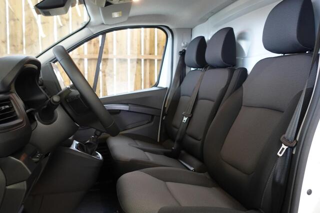Renault TRAFIC 2.0 150PK T30 L2H1 BPM VRIJ! BPM VRIJ! Airco Bluetooth Camera Cruise PDC Trekhaak