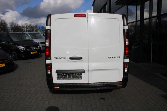 Renault TRAFIC L1H1 1.6 dCi 95 l1 airco cruise navi marge