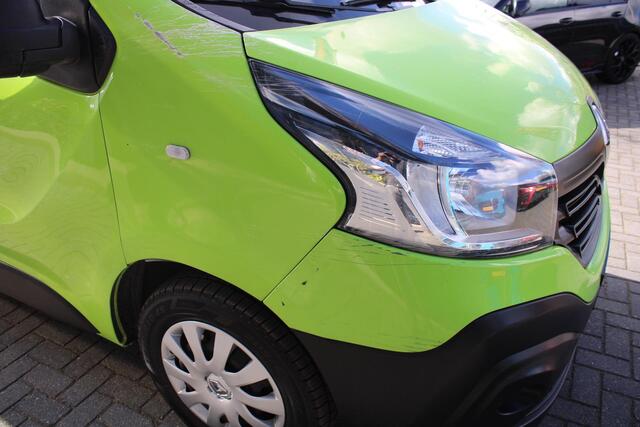 Renault TRAFIC L1H1 1.6 dCi 120 DC 2.9T airco cruise 6 persoons marge