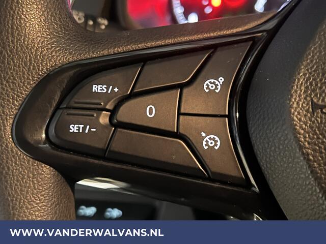 Renault TRAFIC 2.0 dCi 131pk L2H1 Euro6 Airco | LED | Cruisecontrol | 2500kg Trekhaak Bijrijdersbank