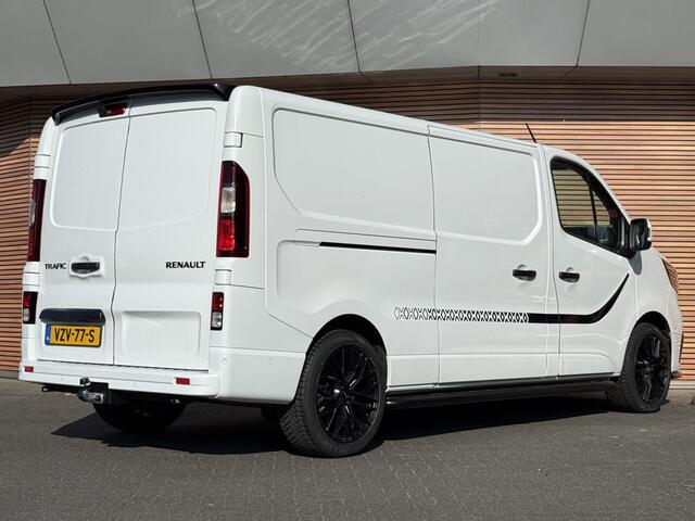 Renault TRAFIC 2.0 Blue dCi 130 T30 L2H1 Luxe Black Edition Spoiler / Lm Velgen / Navi / Camera / Betimmering