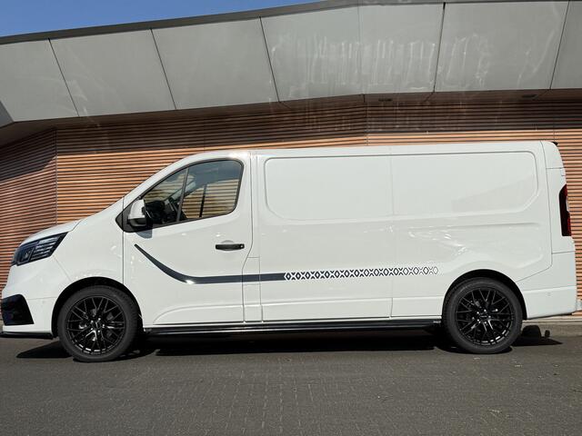 Renault TRAFIC 2.0 Blue dCi 130 T30 L2H1 Luxe Black Edition Spoiler / Lm Velgen / Navi / Camera / Betimmering