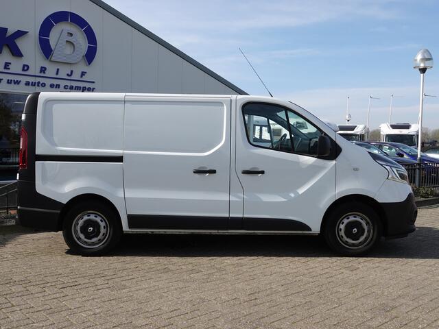 Renault TRAFIC 2.0 dCi 120PK T29 L1H1 Comfort TREKH. | 2x SCHUIF | MOOIE INRICHTING | NAVI
