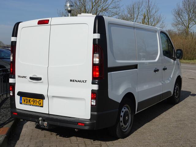 Renault TRAFIC 2.0 dCi 120PK T29 L1H1 Comfort TREKH. | 2x SCHUIF | MOOIE INRICHTING | NAVI